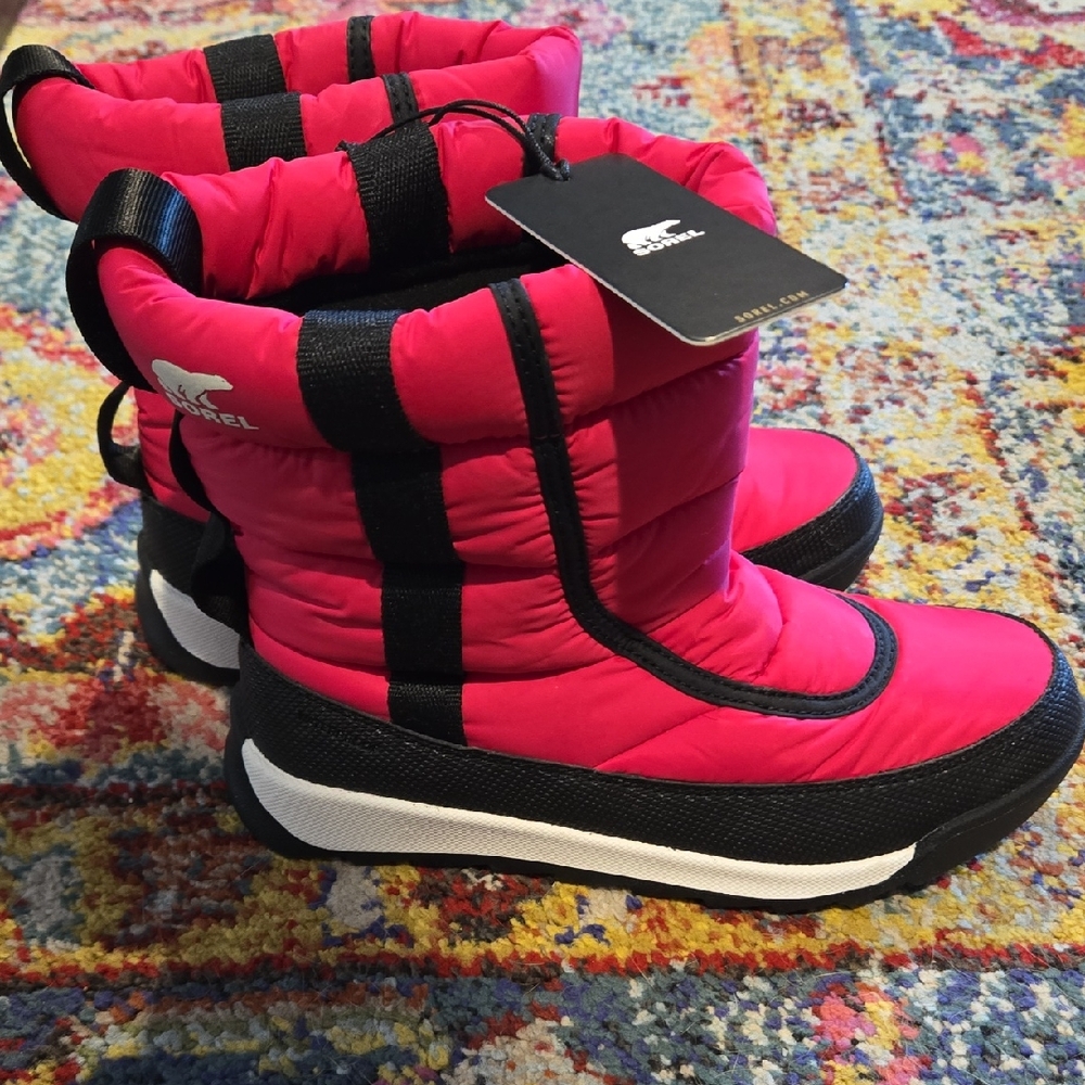 Sorel Insulated Red and Black Boots